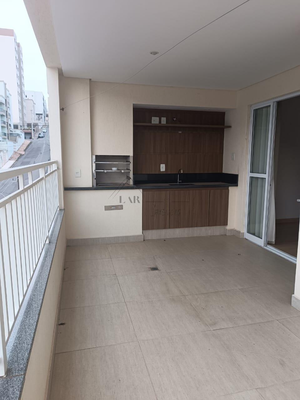 Lindo apartamento com varanda Gourmet próximo ao Medicina