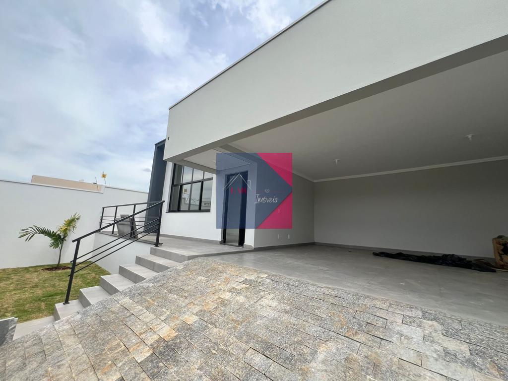 Casa à venda no bairro Buritis em POUSO ALEGRE - MG