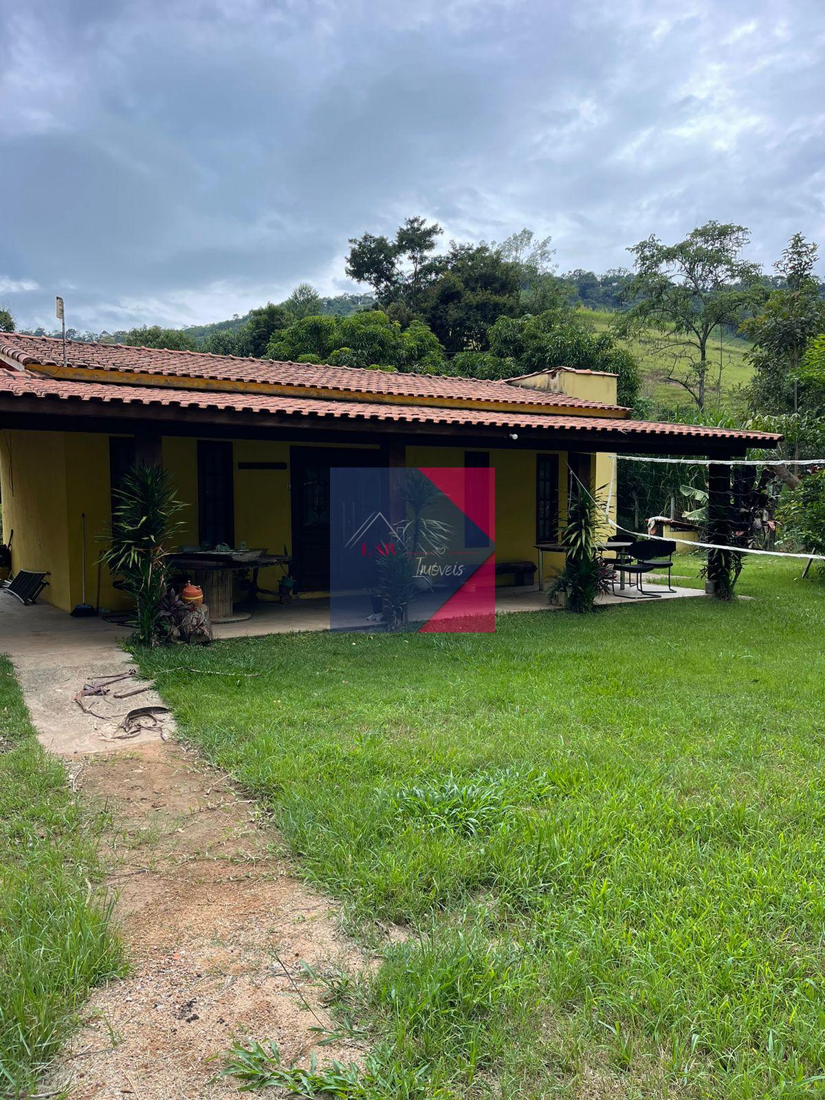 Sítio à venda no bairro Canta Galo em POUSO ALEGRE - MG