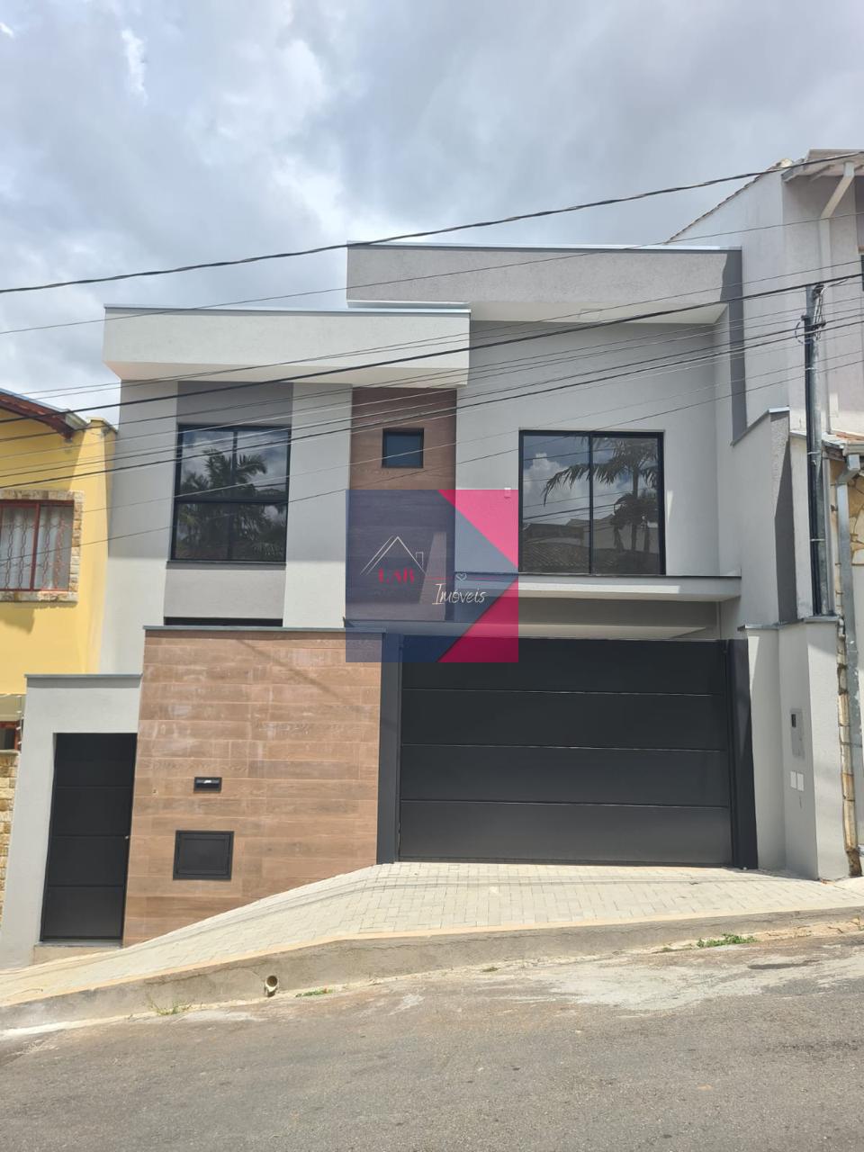 Casa à venda, Santa Dorotéia, POUSO ALEGRE - MG