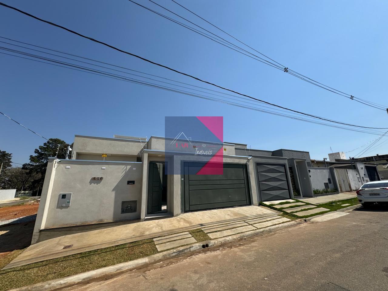 Casa de alto padrão, Edificação ainda na planta, localizada no Parque Real,