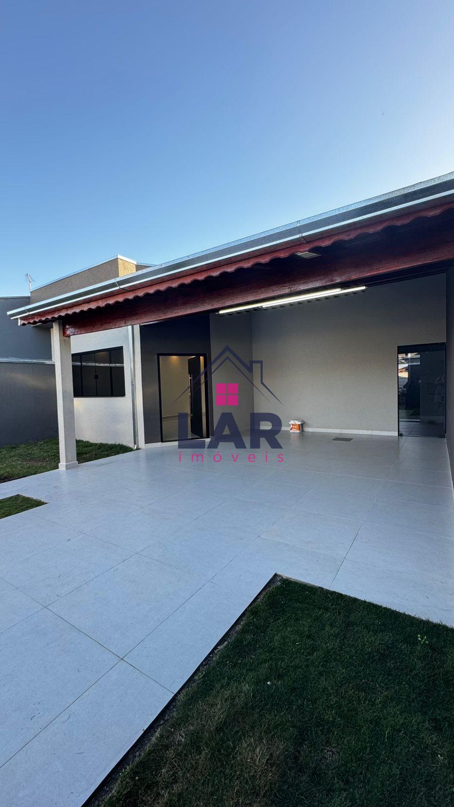 Vende-se uma Casa com excelente acabamento e localização no Parque Real