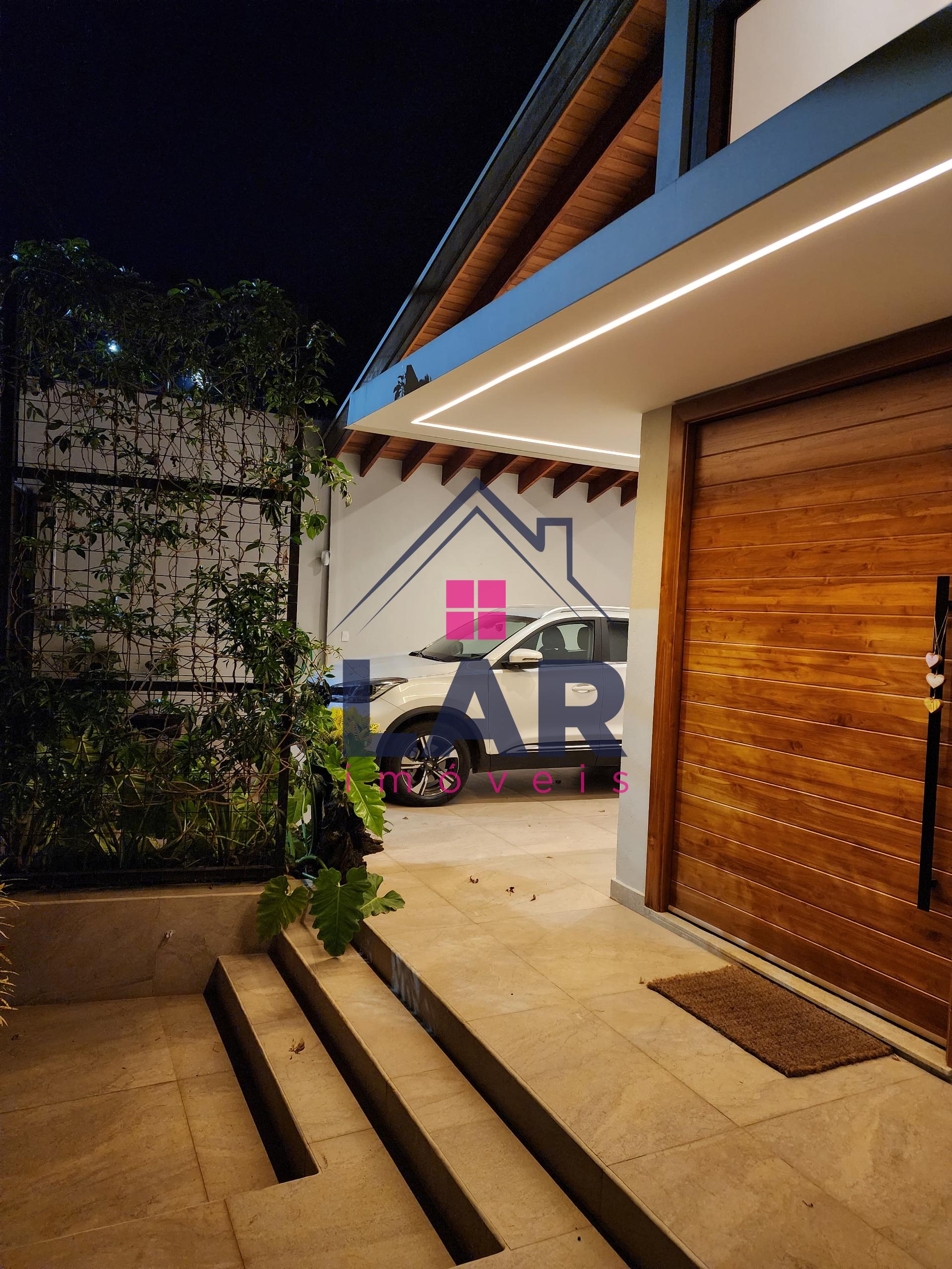 Apresentamos uma oportunidade rara no mercado imobiliário casa de alto padrão