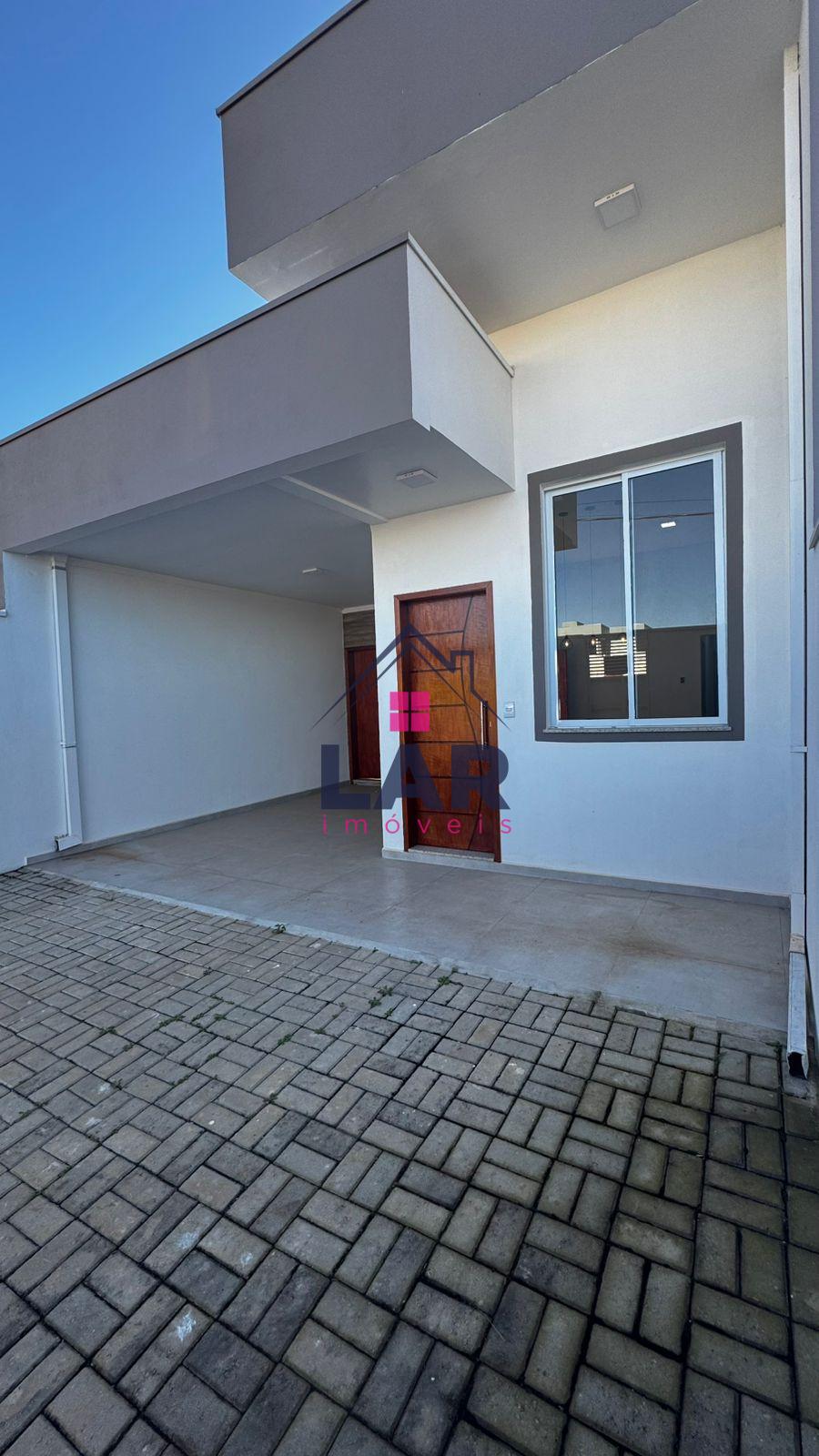 VENDE-SE CASA COM EXCELENTE ACABAMENTO E LOCALIZAÇÃO EM POUSO ALEGRE