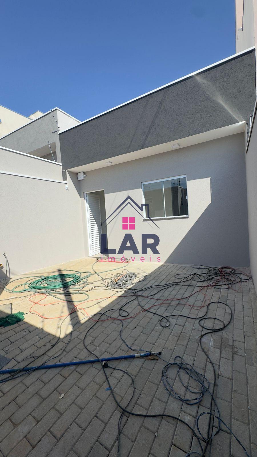 Casa Nova à Venda com excelente localização e acabamento no Parque Real