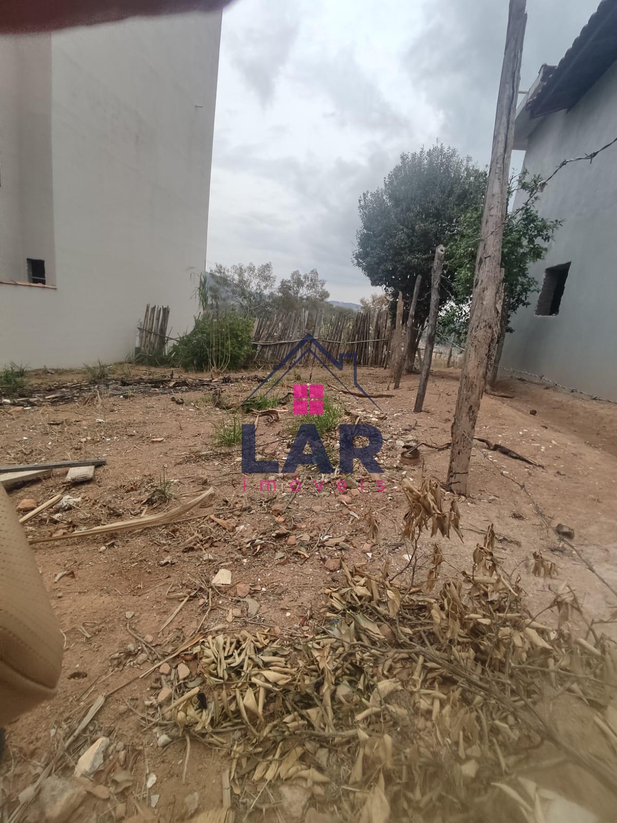 VENDE-SE TERRENO COM EXCELENTE LOCALIZAÇÃO EM CONCEIÇÃO DOS OUROS DE 156 M 