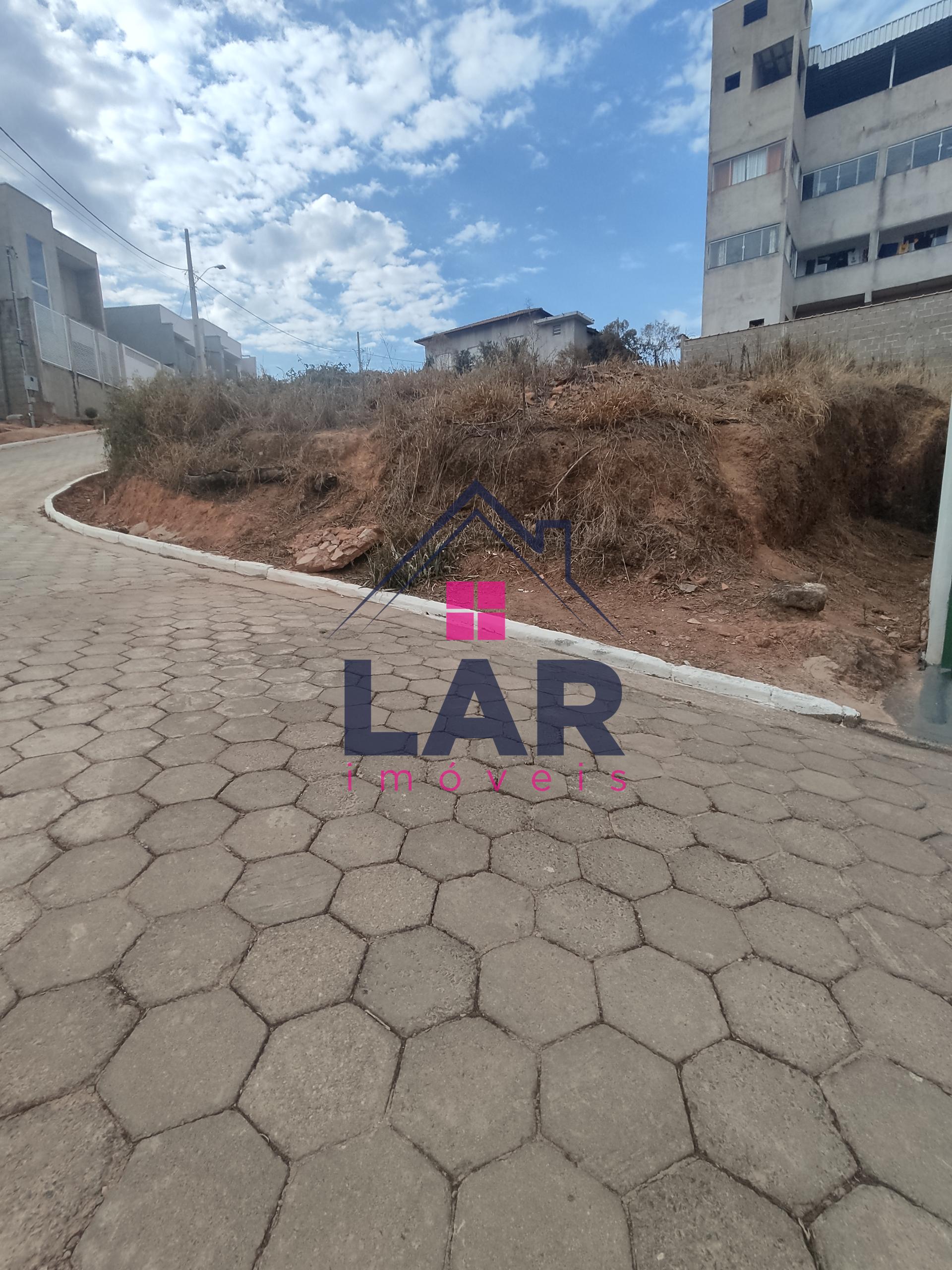 vendo lote em  Conceição dos ouros no Bairro Santa Barbara