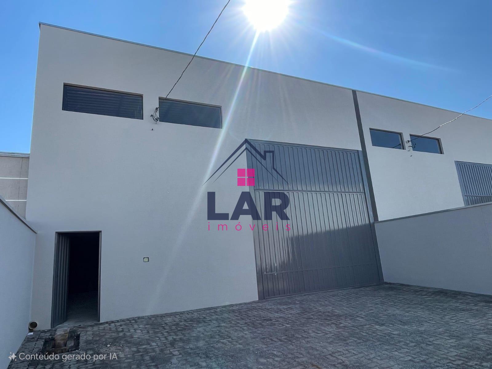 Aluga-se galpão comercial com excelente localização e acabamento em Pouso Alegre