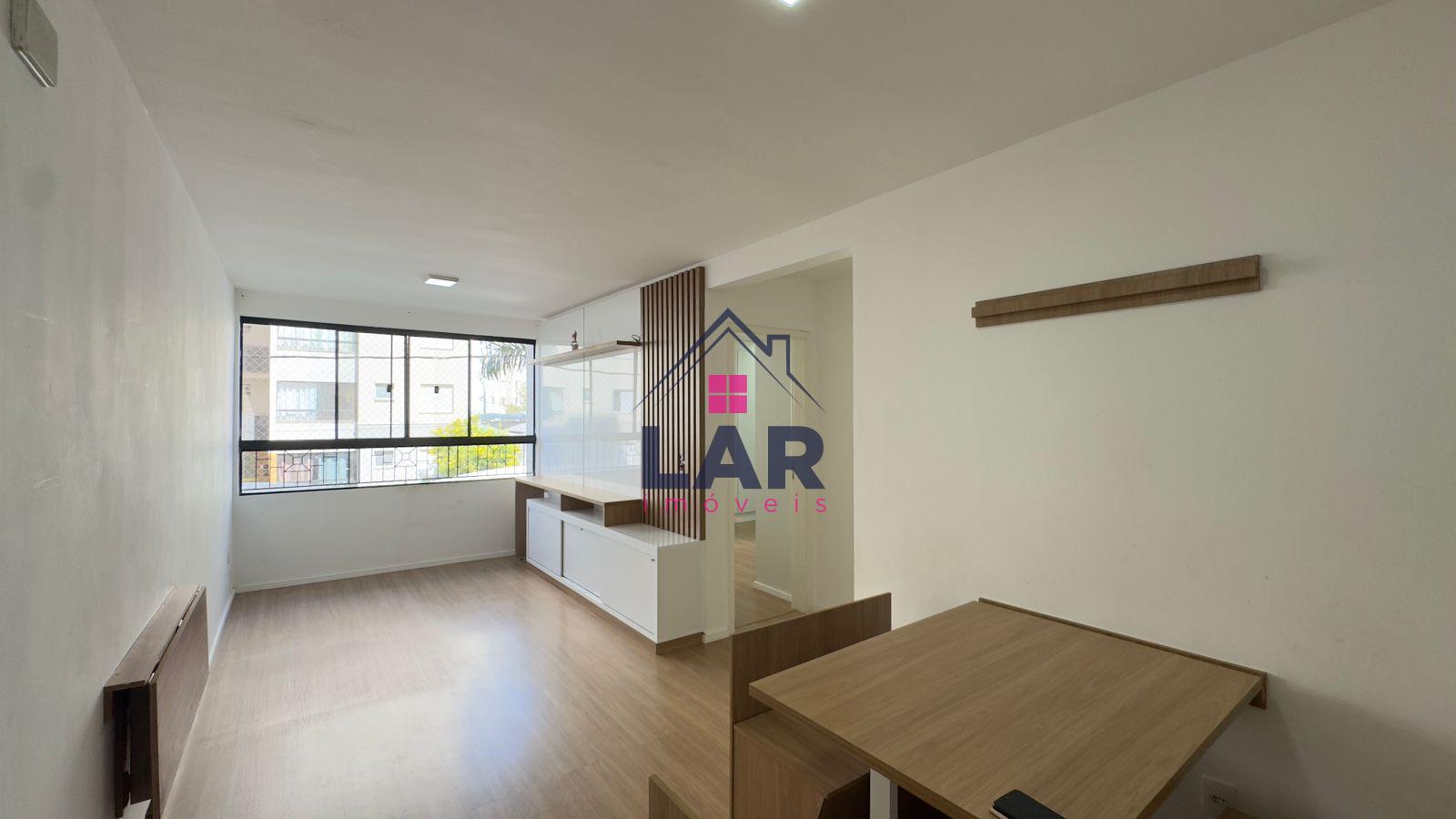 APARTAMENTO À VENDA EM CONDOMÍNIO FECHADO, COM LOCALIZAÇÃO PRIVILEGIAD