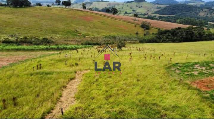 Vendo terreno em Conceição dos Ouros, com localização privilegiada