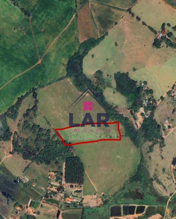 VENDE-SE ÁREA RURAL, COM EXCELENTE TOPOGRAFIA E PERFEITO PARA INVESTIDORES.