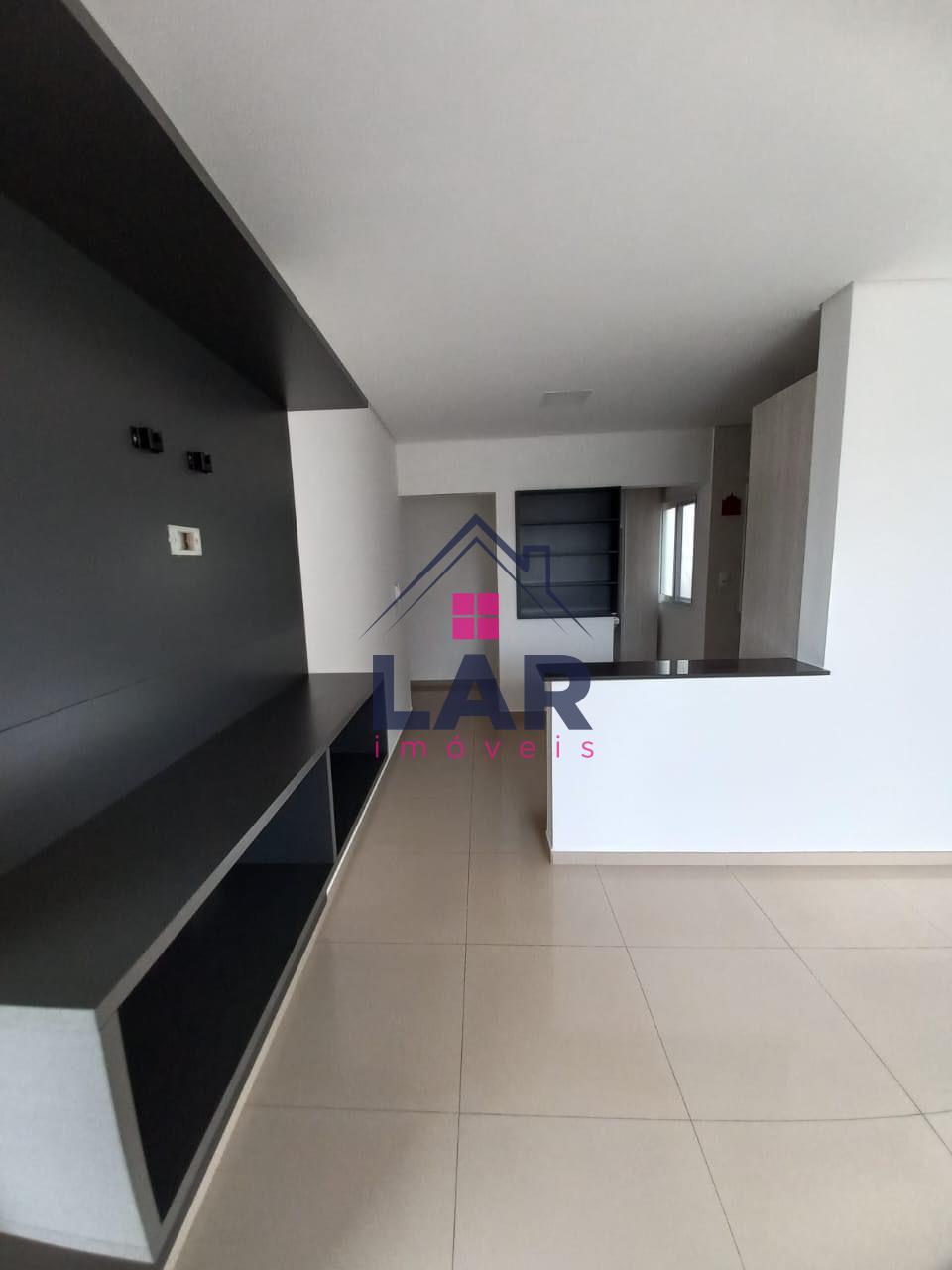 VENDE-SE APARATAMENTO COM LOCALIZAÇÃO PRIVILEGIADA, COM EXCELENTE VALOR