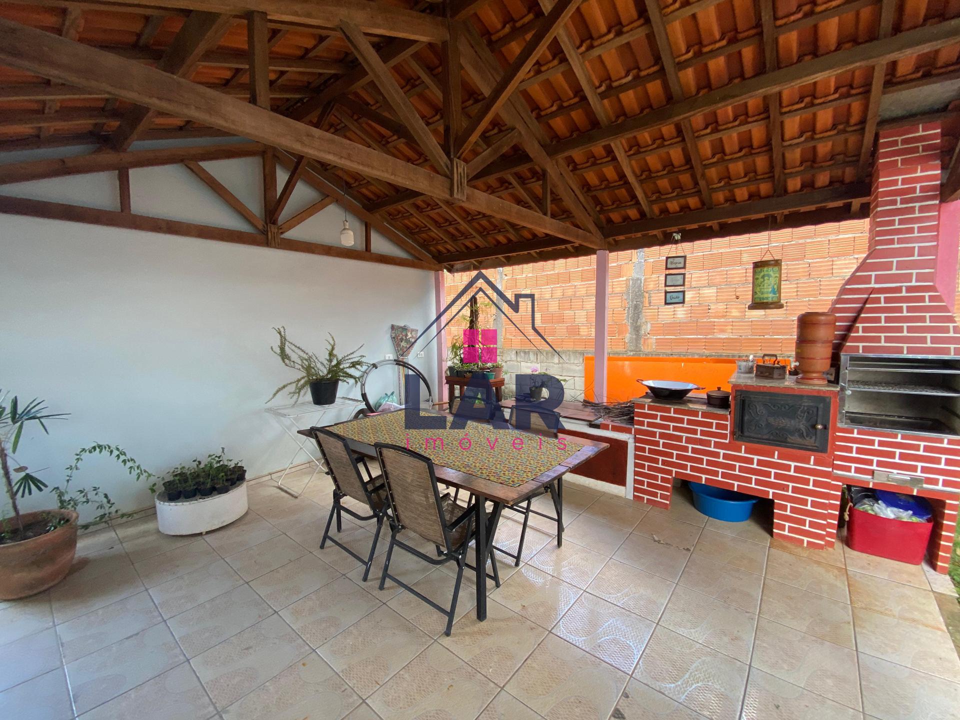 CHACARÁ A VENDA COM LOCALIZAÇÃO PRIVILEGIADA E COM DOCUMENTAÇÃO EM DIA