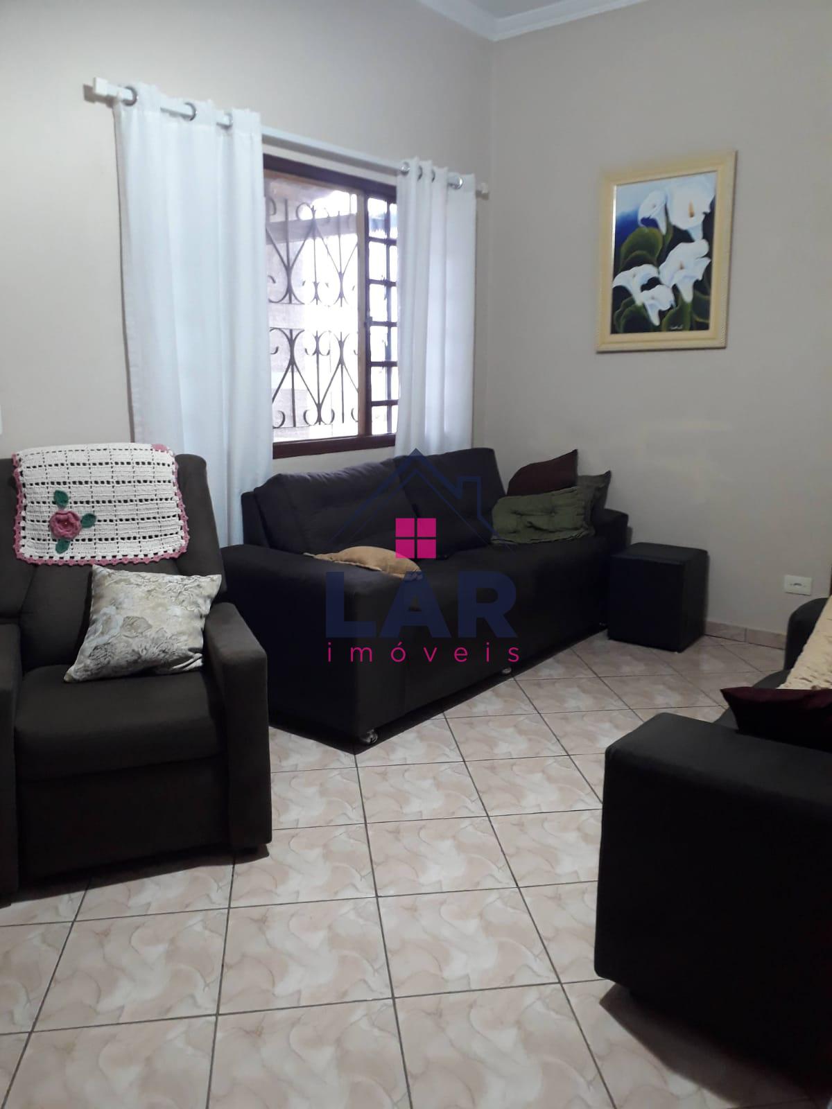 VENDE-SE CASA REGISTRADA  EM CONCEIÇÃO DOS OUROS NO BAIRRO FAZENDINHA