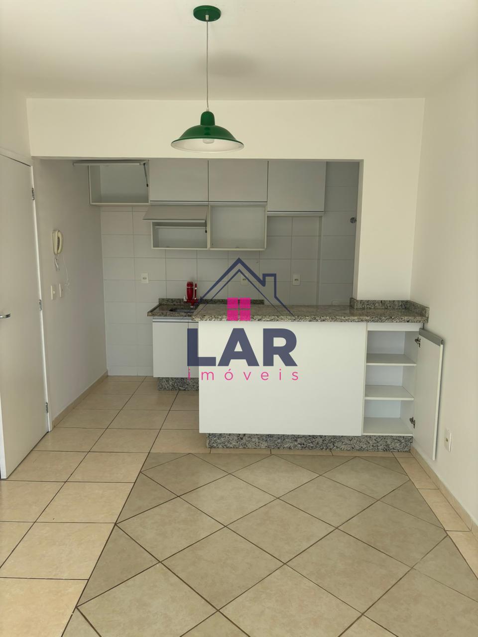 APARTAMENTO A VENDA COM LOCALIZAÇÃO PRIVILEGIADA E COM EXCELENTE ACABAMENTO