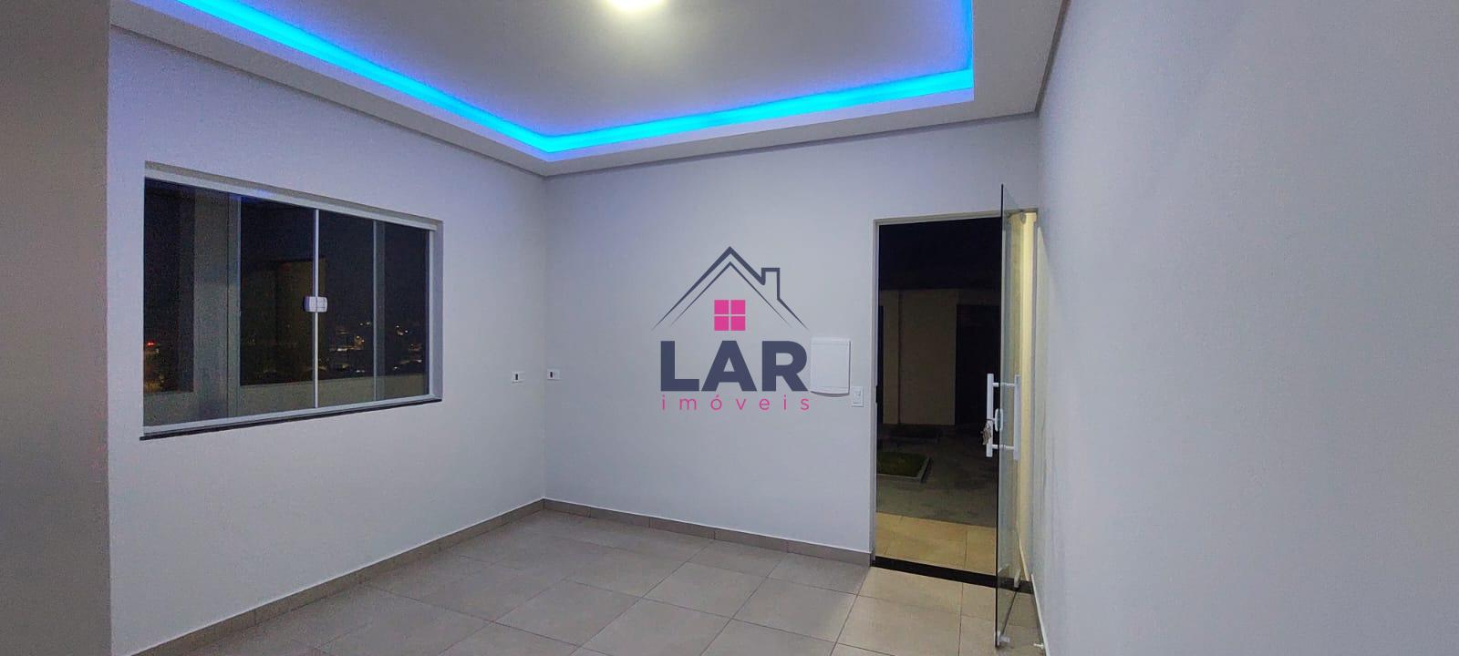 Excelente oportunidade no Bairro Santa Bárbara  Linda casa registrada,