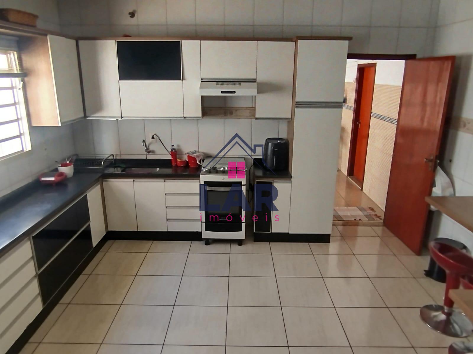 Casa Com 3 Dormitórios e 2 Vagas Garagem no Bairro Árvore Grande, Pouso Alegre