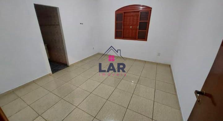 Casa à venda, no bairro Foch II, em POUSO ALEGRE MG venha conhecer