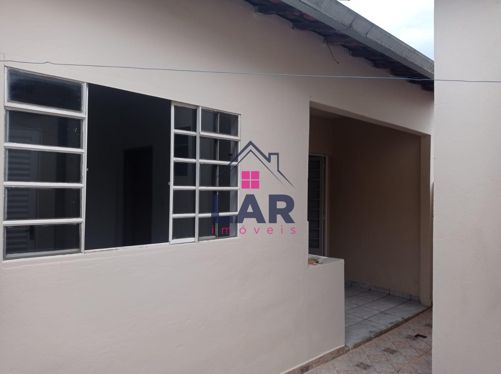 Casa à venda, no bairro Recanto dos Fernandes, POUSO ALEGRE - MG
