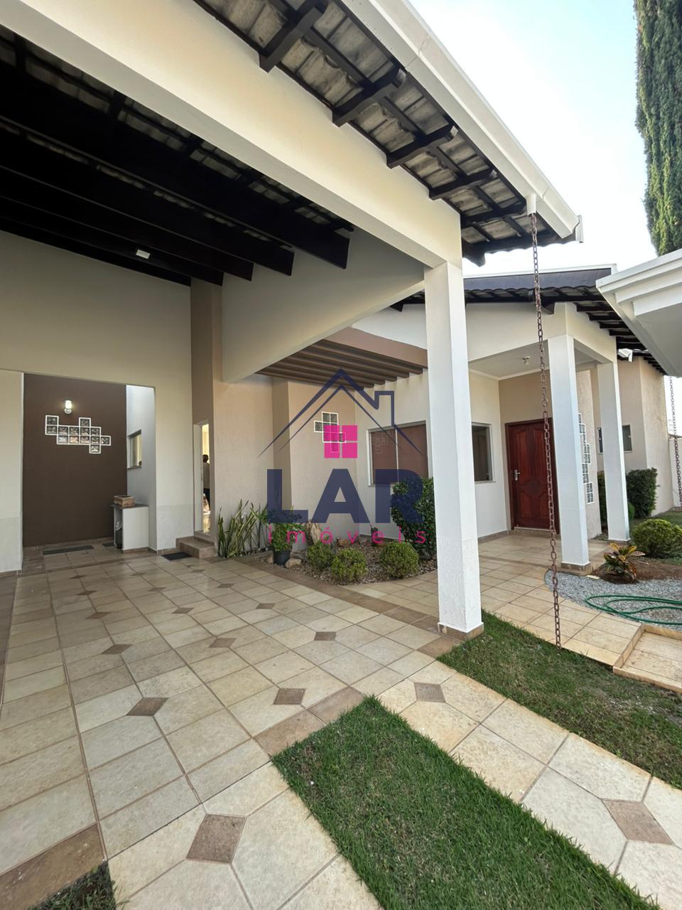 Casa a venda, no bairro São Carlos, em POUSO ALEGRE - MG