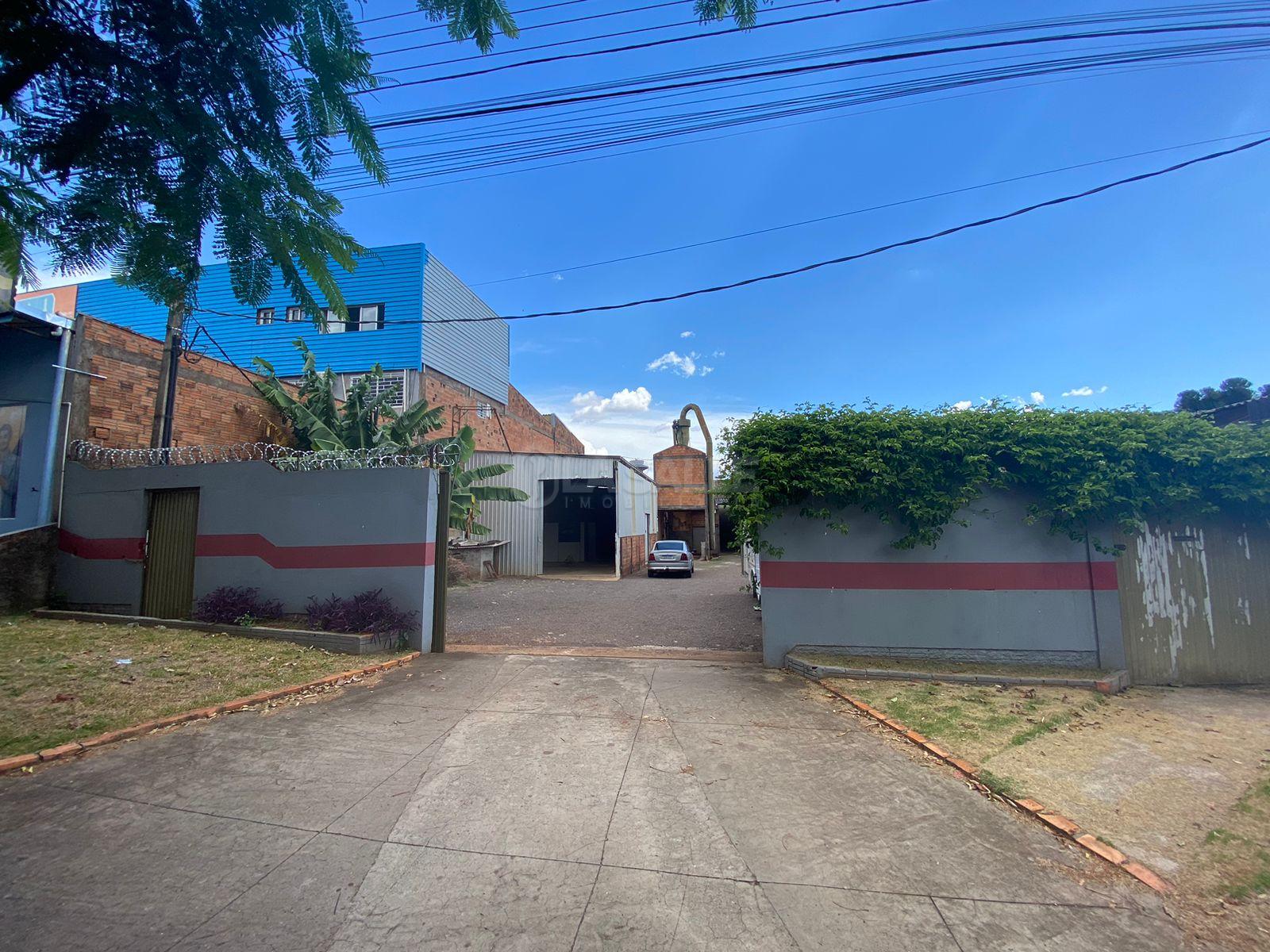 Terreno á venda na Vila Industrial com 950m  e barracão de 490m 