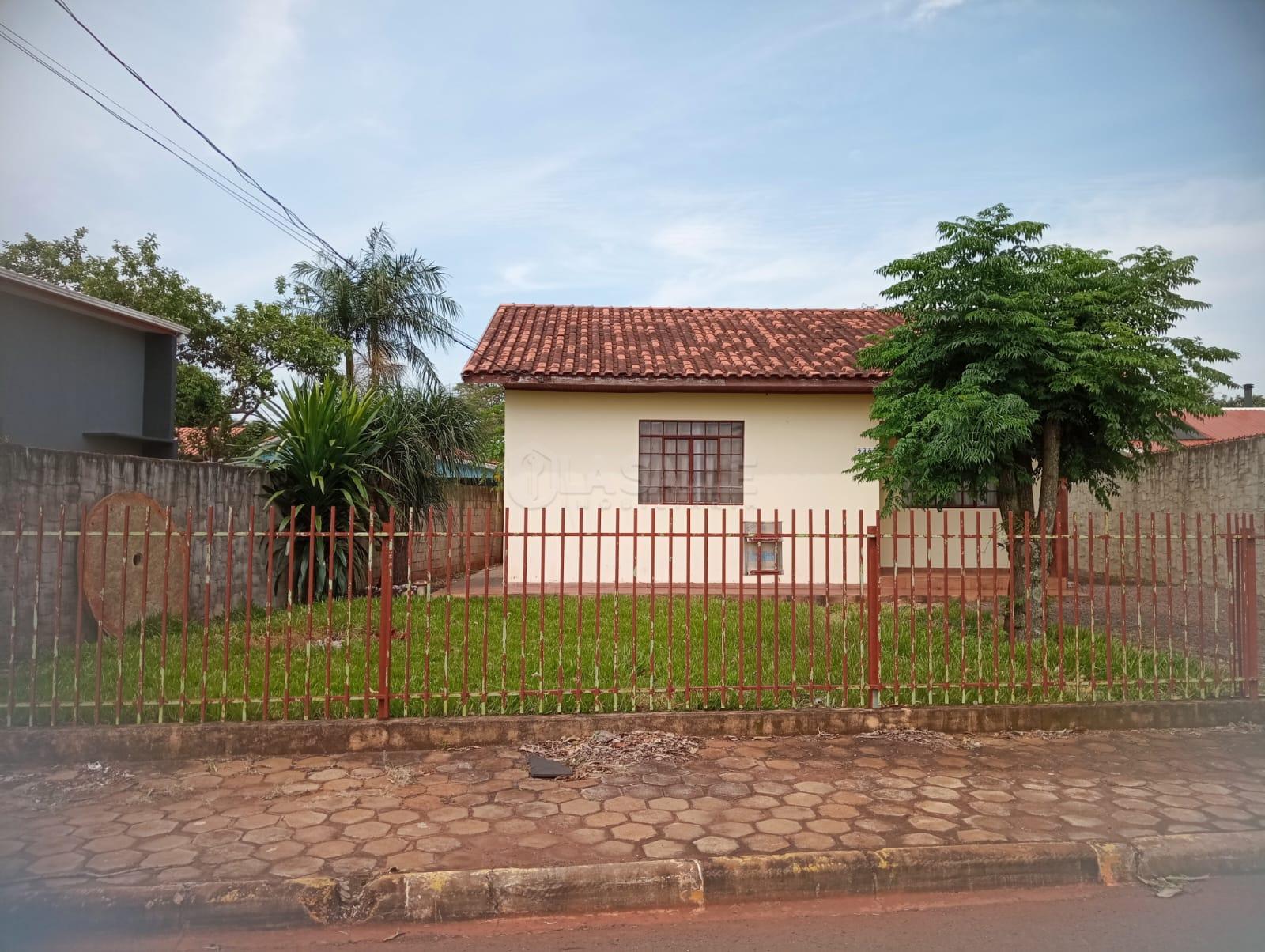 Casa à venda sozinha no terreno na Vila Industrial, TOLEDO - PR