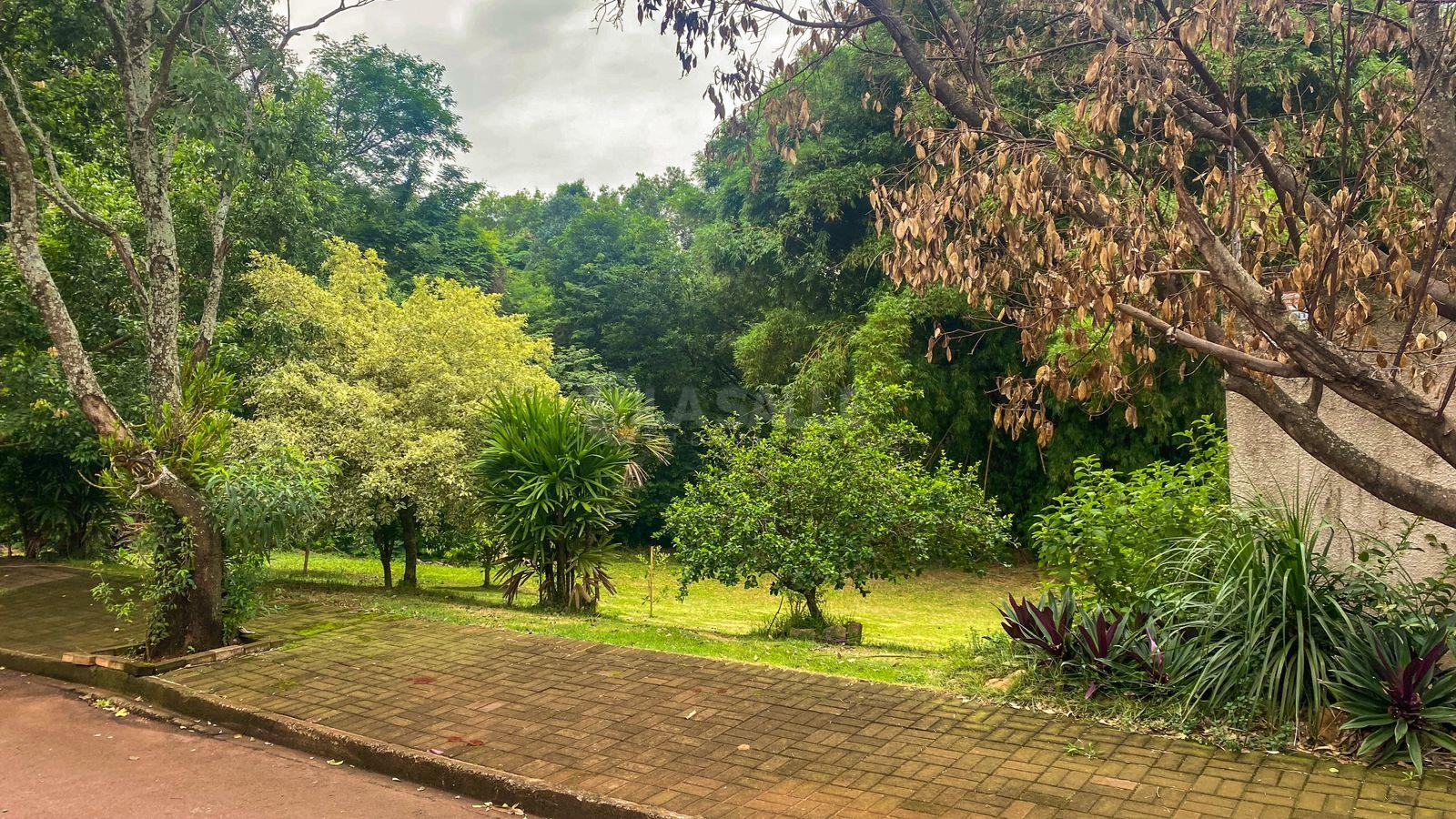 CHACARA COM 12 MIL METROS QUADRADOS NO JARDIM CONCORDIA