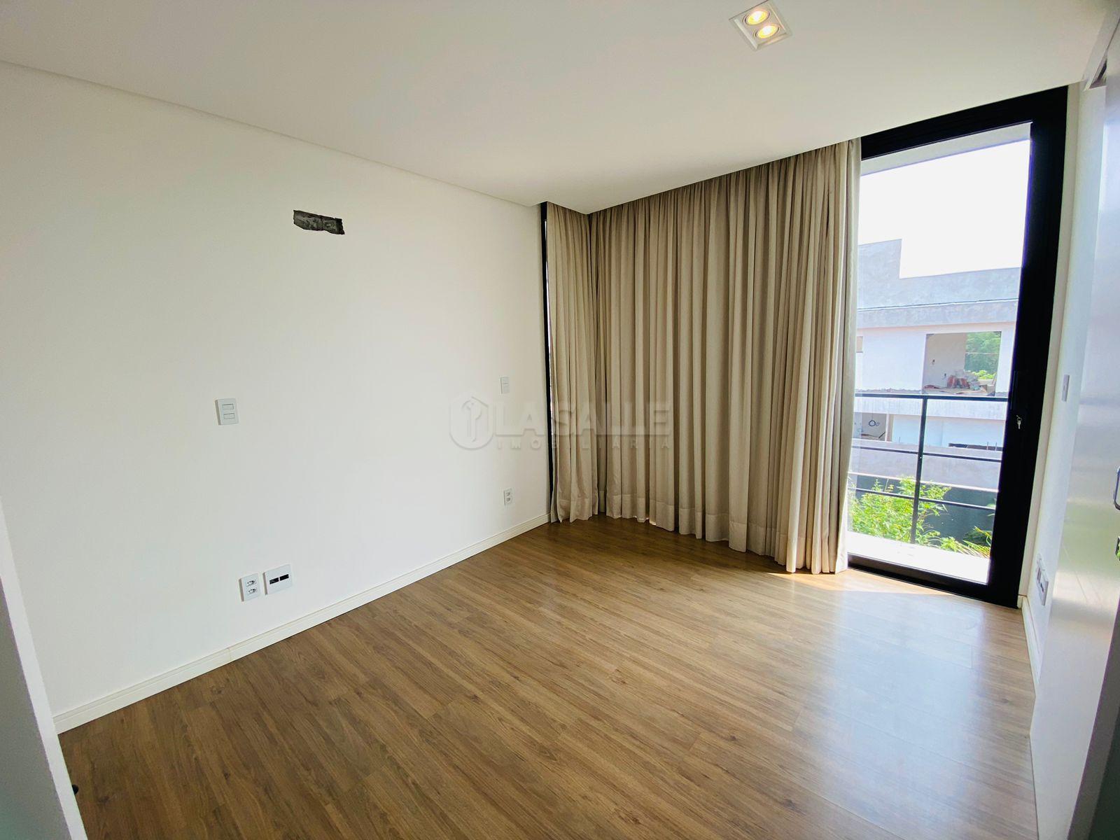 DEMI SUITE 01