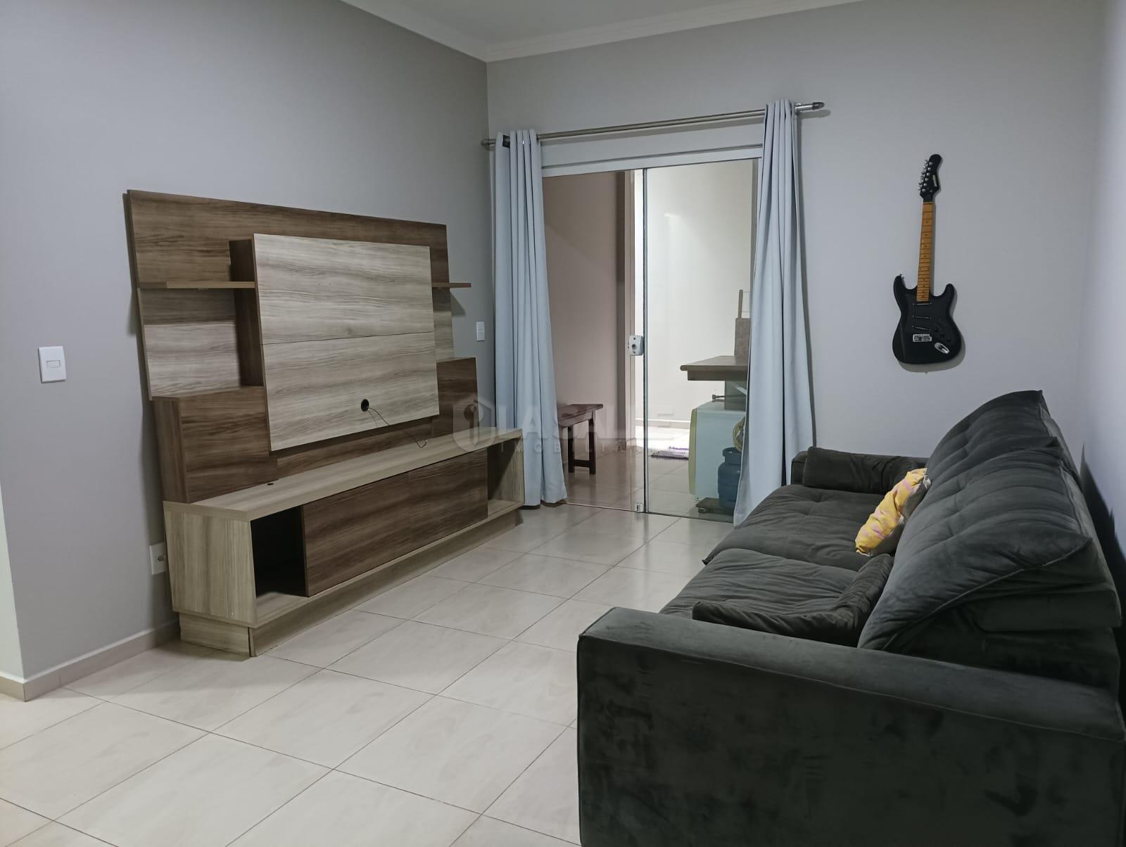 APARTAMENTO SEMI MOBILIADO PARA LOCAÇÃO NO JARDIM LA SALLE, TOLEDO - PR