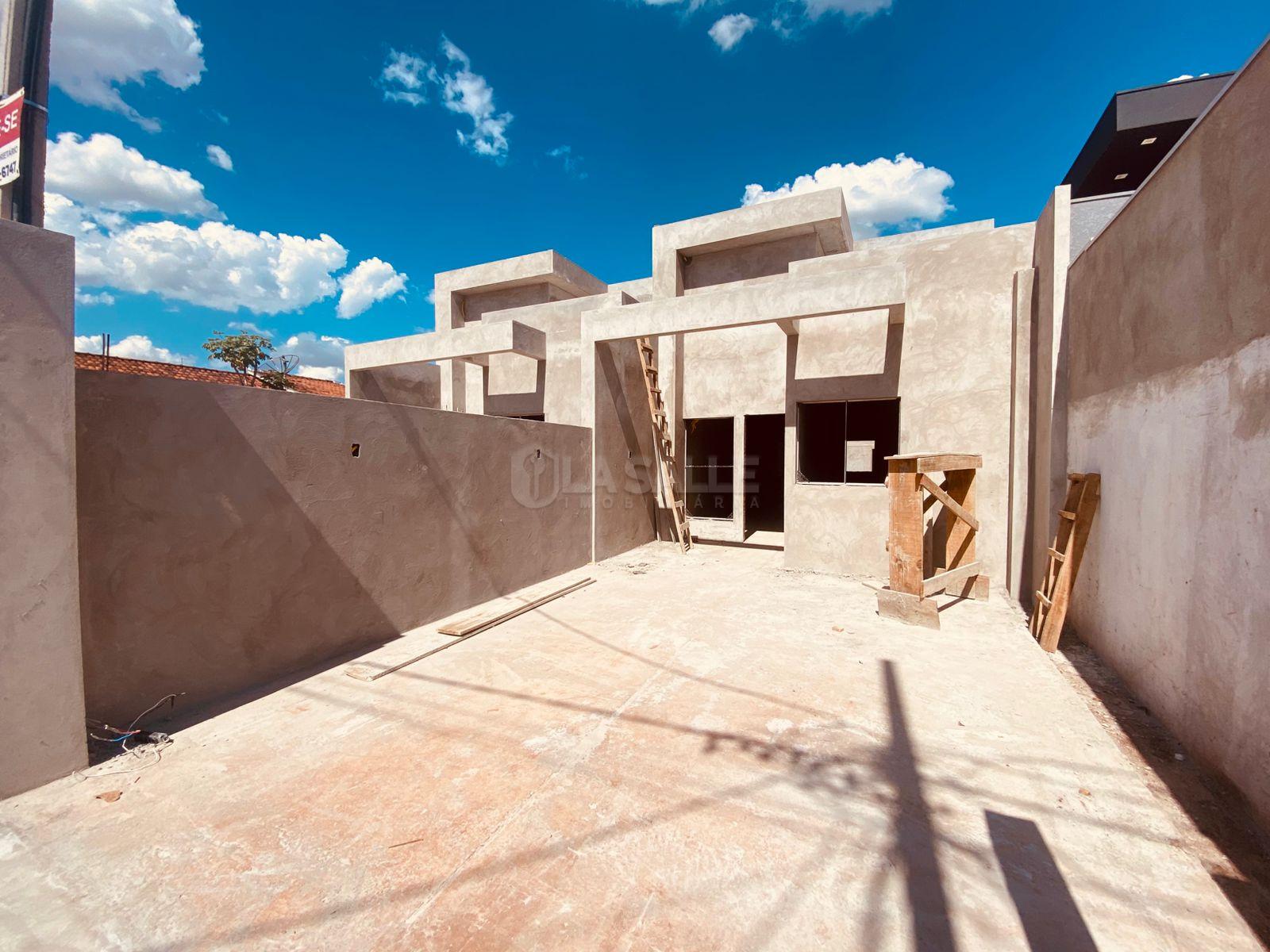 Casa á venda no Jardim Coopagro a 1400 metros do Mercado Schorr