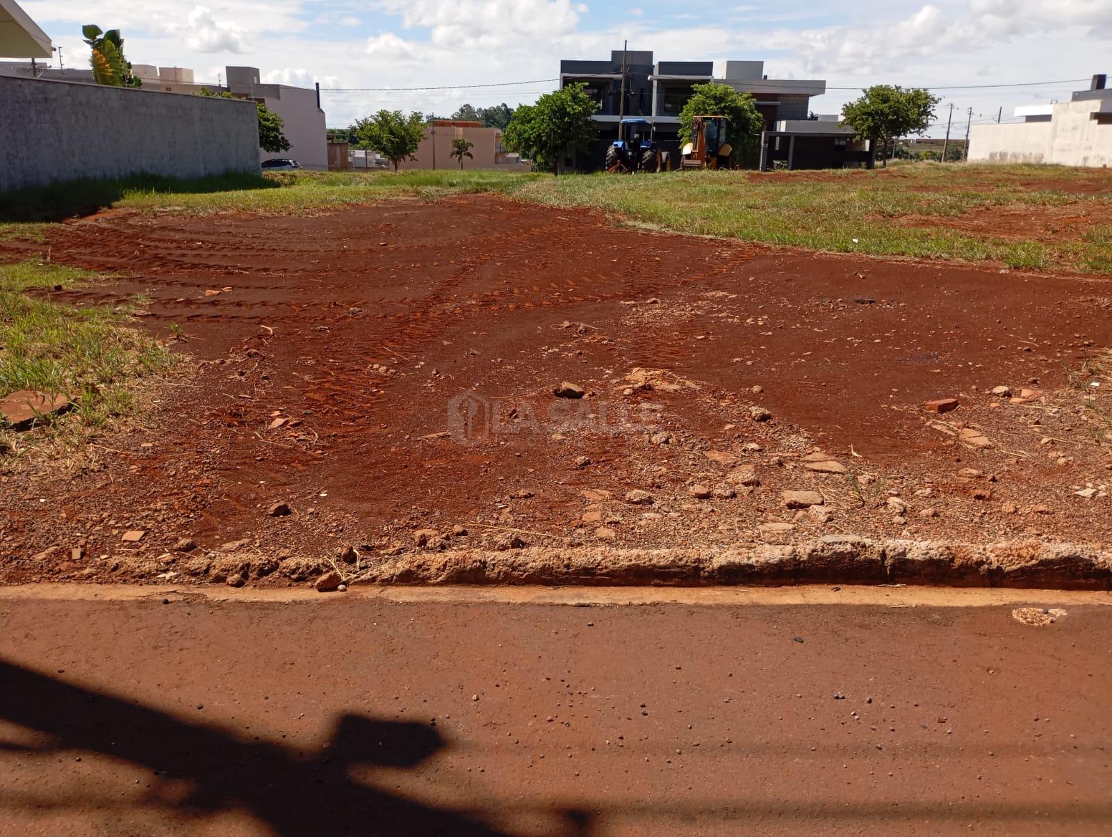 TERRENO LOCALIZADO EM AREA NOBRE DA CIDADE, DE FÁCIL  ACESSO AO CENTRO