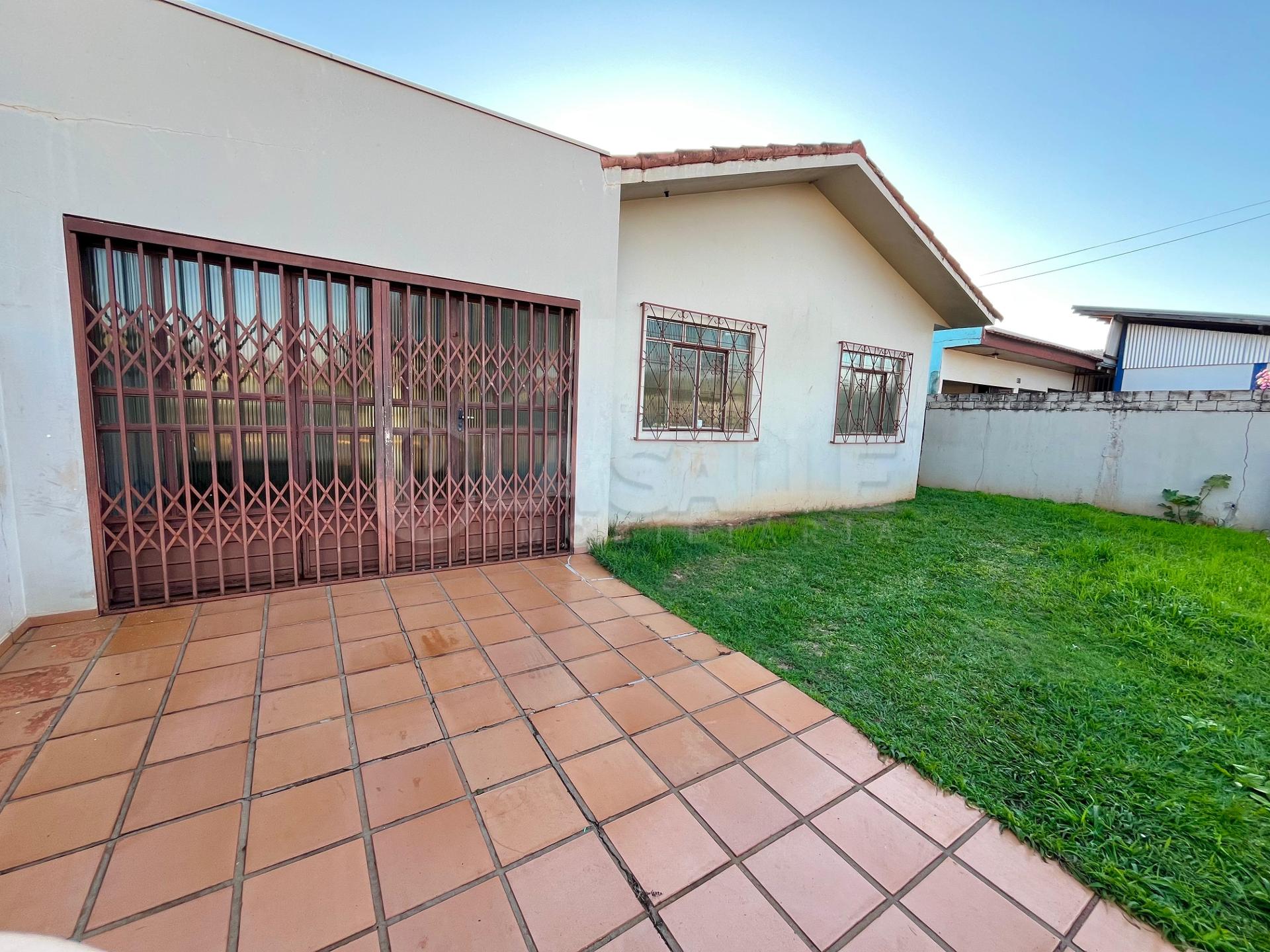 CASA COM 03 QUARTOS PARA LOCAÇÃO, JARDIM GISELA - TOLEDO PR