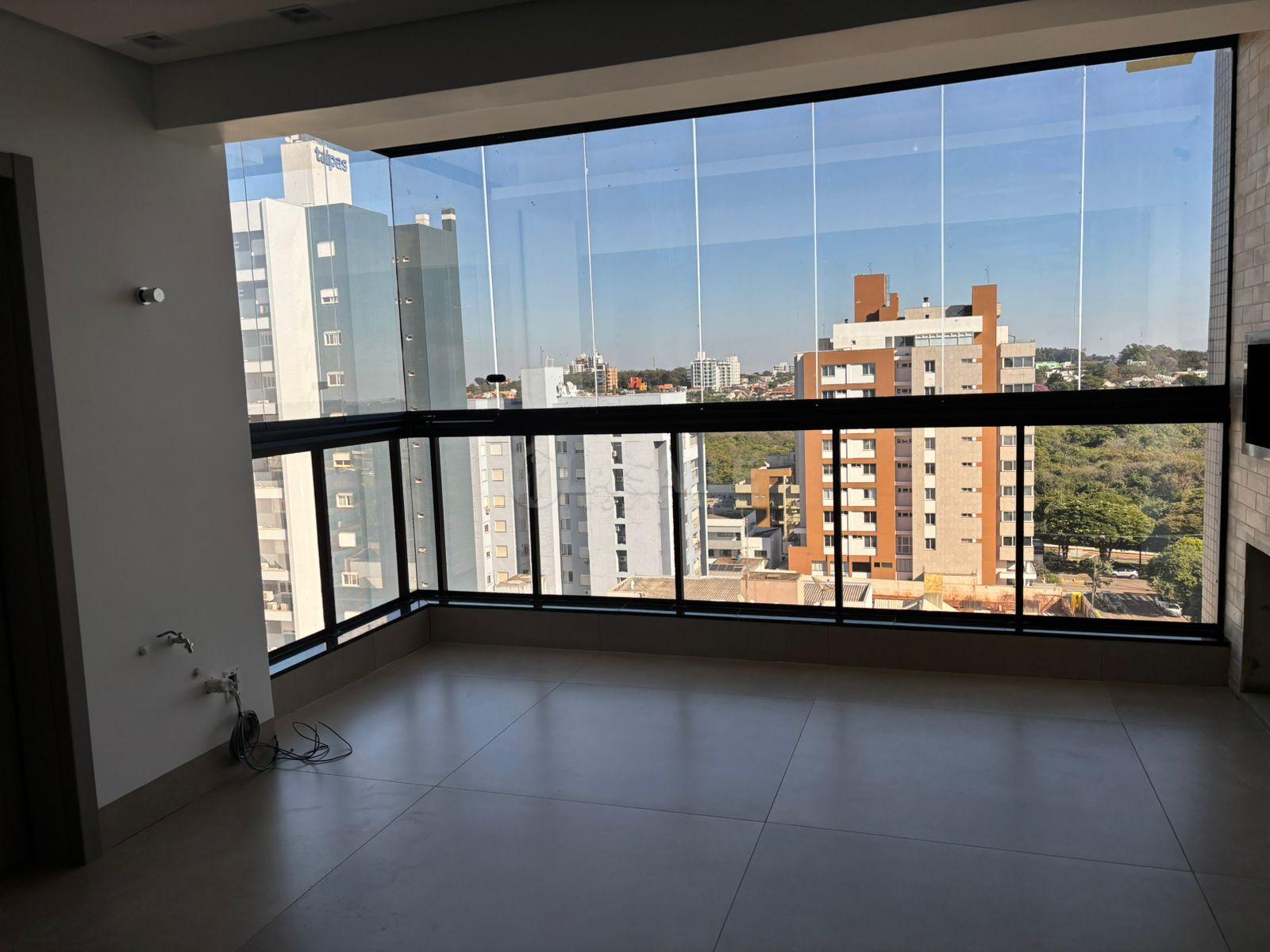 Apartamento à venda com 2 quartos e 1 suite, Centro, TOLEDO - PR