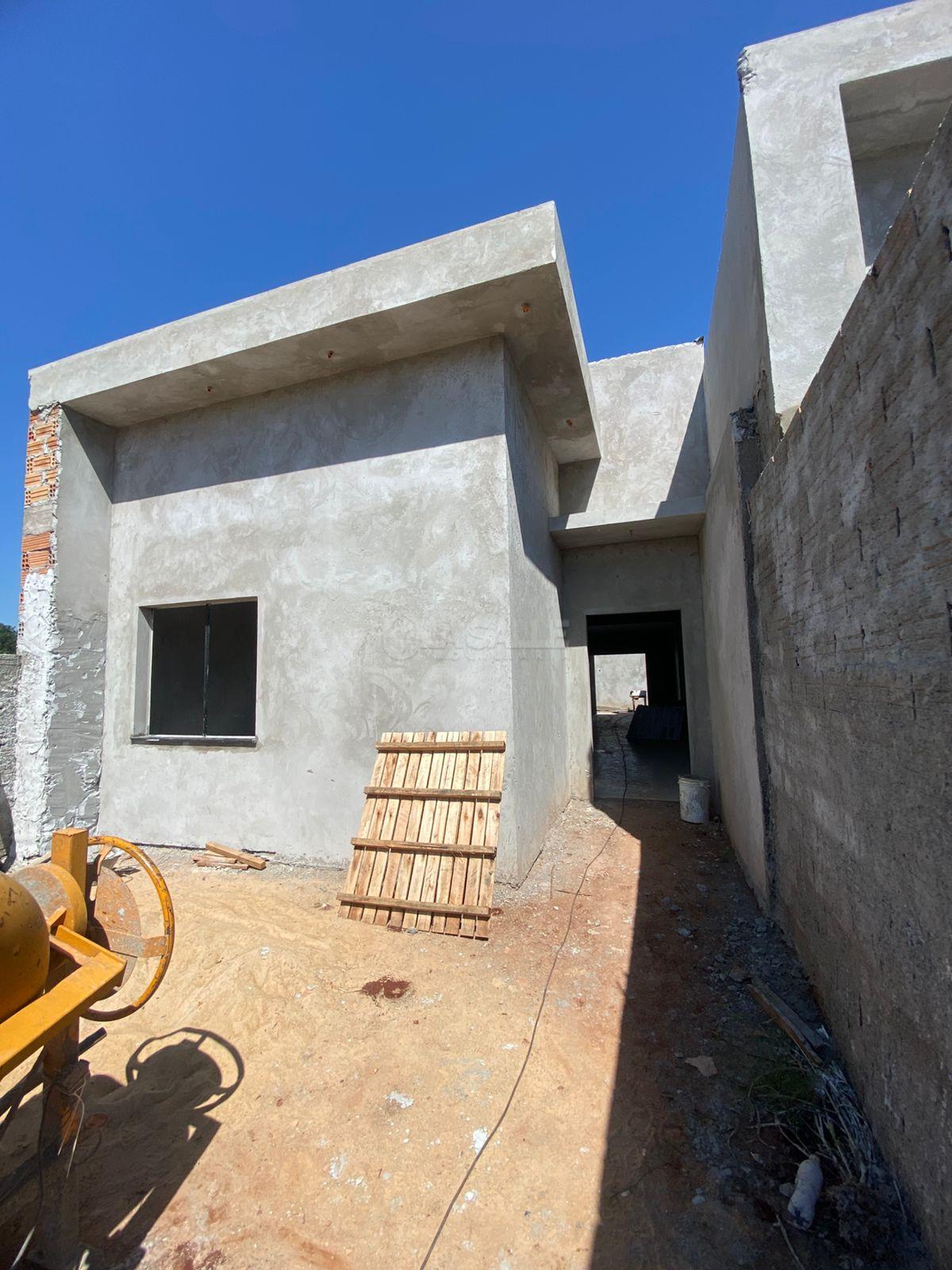 Casa á venda no Jardim Pancera com área gourmet, 1 suíte   02 quartos e 2 vagas de garagem