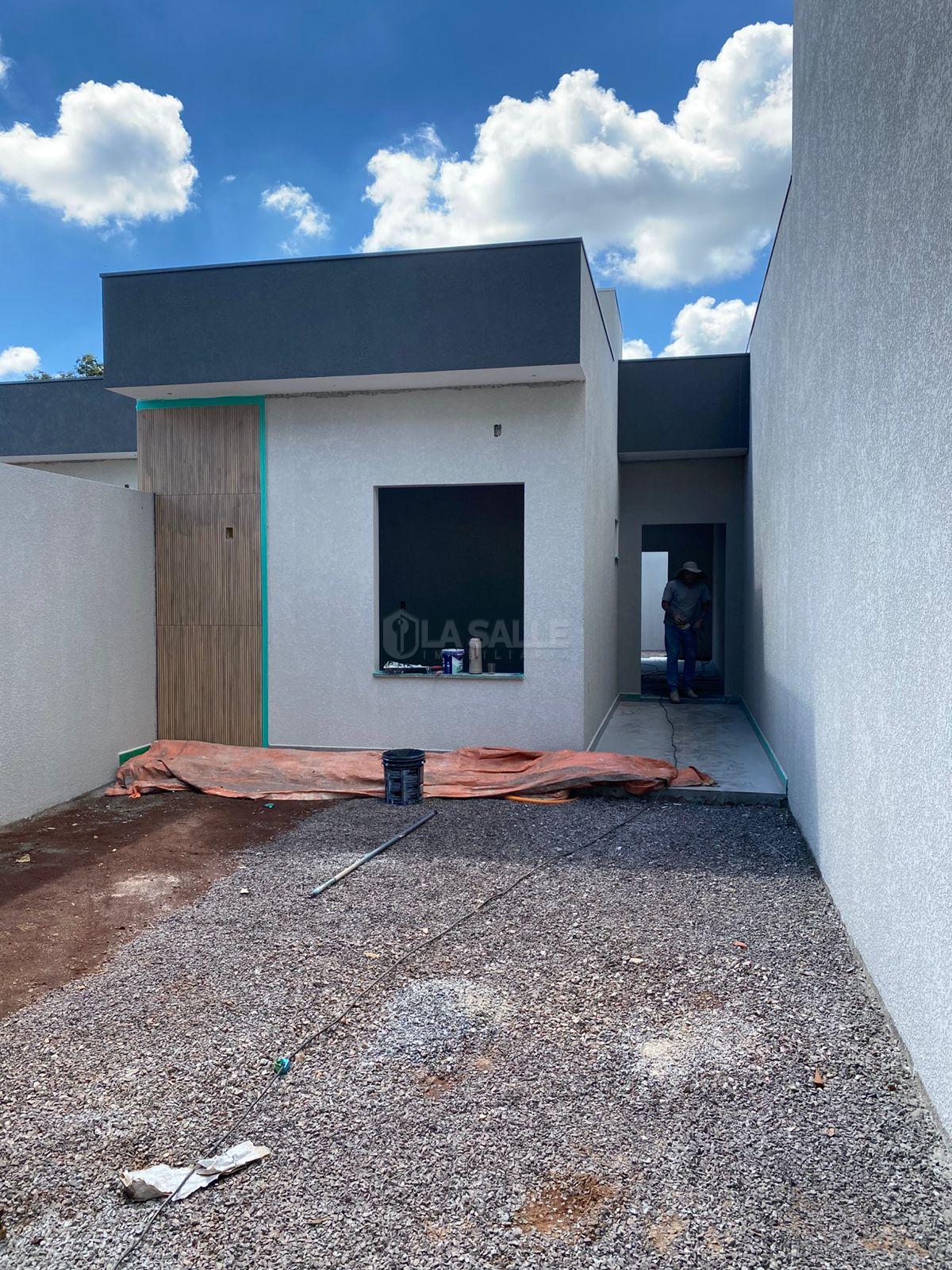 Casa  á venda no Jardim São Francisco com 02 quartos e vaga de garagem