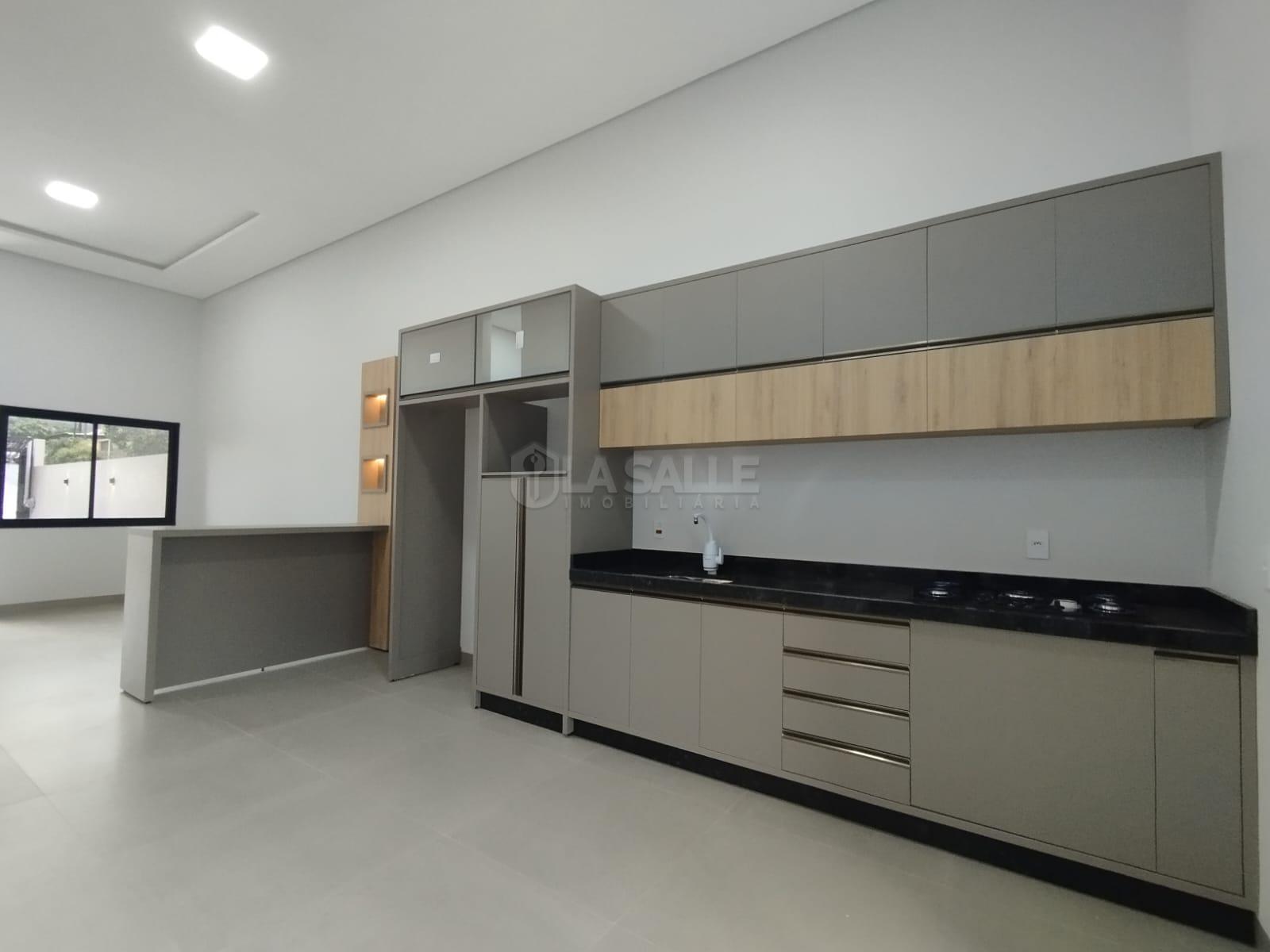Casa Nova com Suíte e 02 Demi Suíte para locação, Jardim Parizotto, TOLEDO - PR