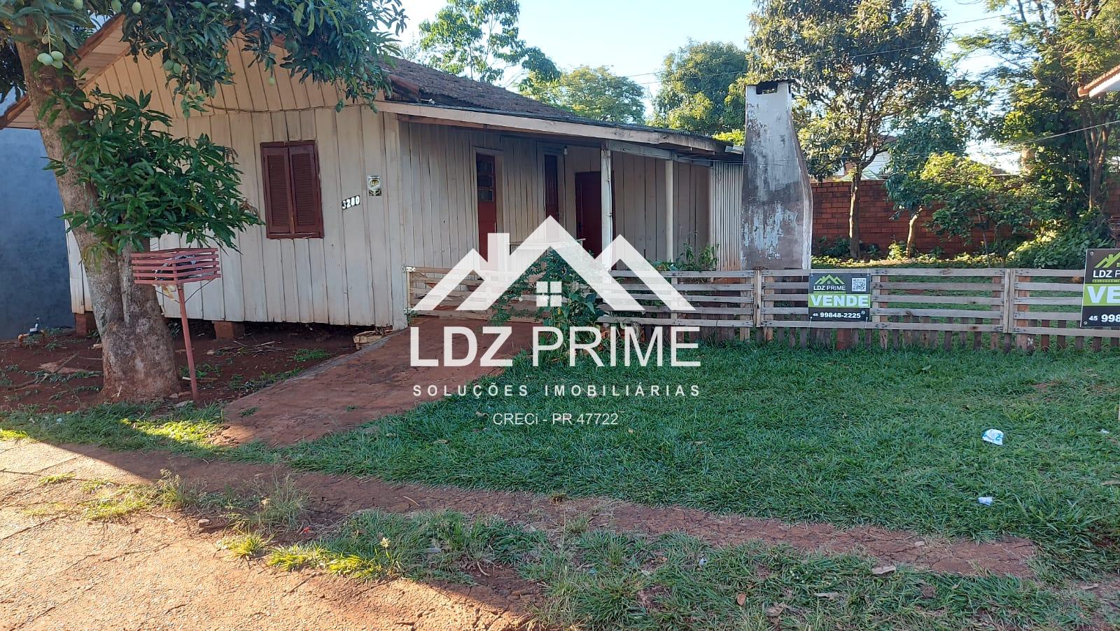 Terreno de 378,4 m  , localizado na Av. Brasil, no Bairro Itai...