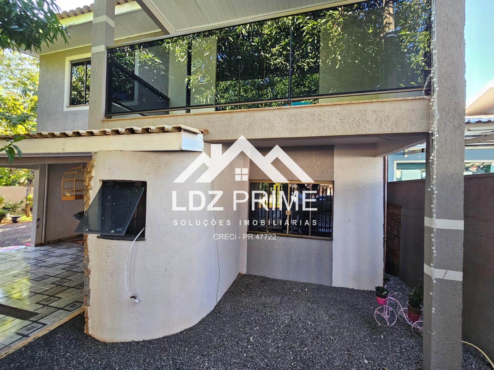 Sobrado à venda de 172m , terreno de 311m , localizada no cent...