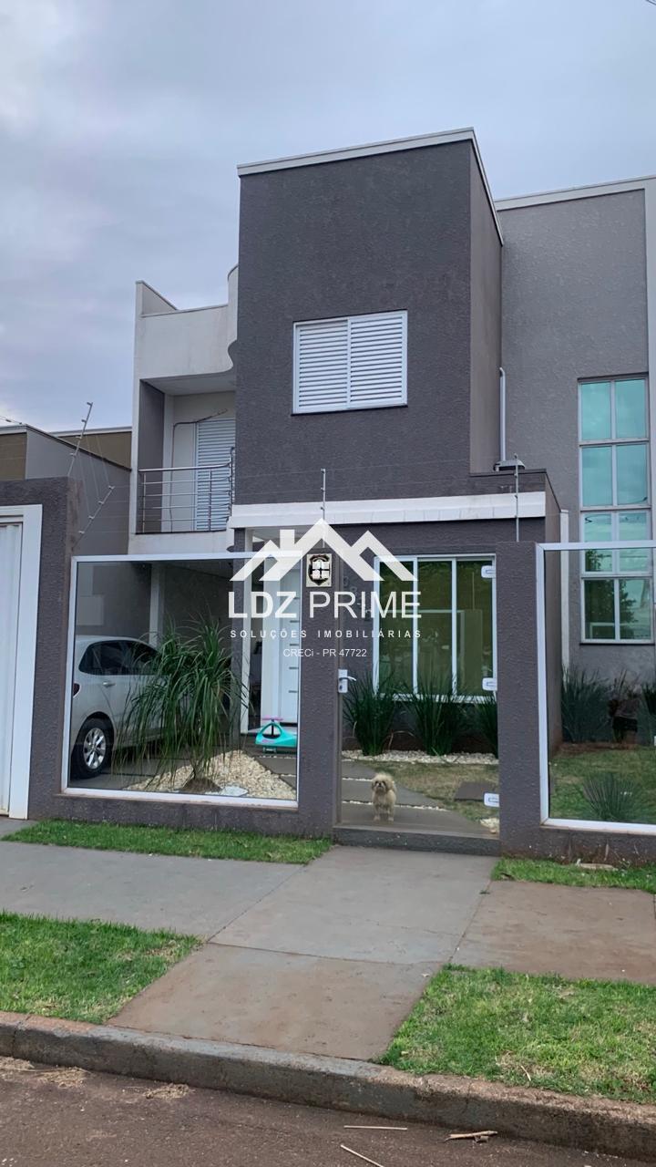 sobrado á venda de 114m , terreno 210m , localizado no Loteame...