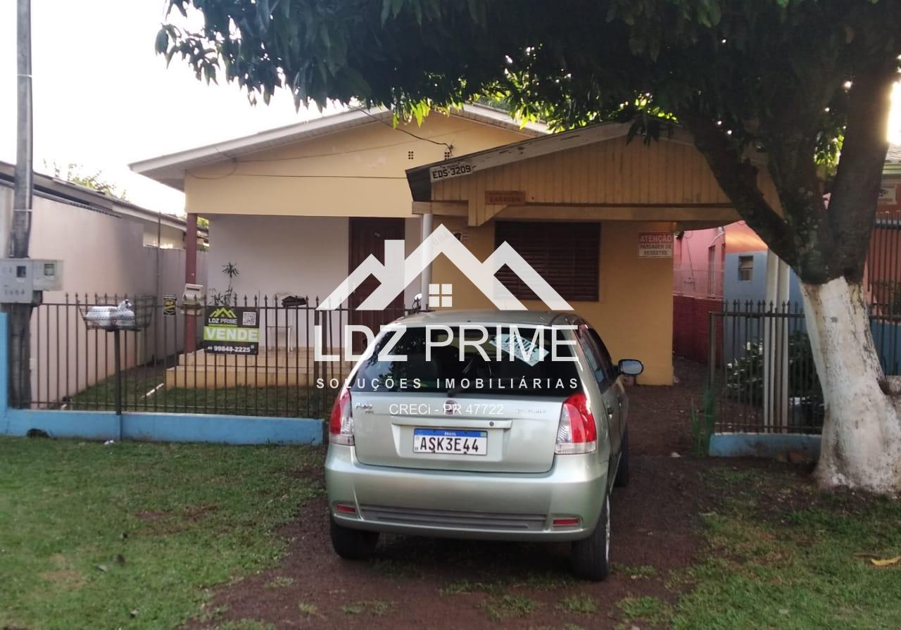 Terreno de 408m  com 2 casas , uma de 104m  e de 68m , localiz...