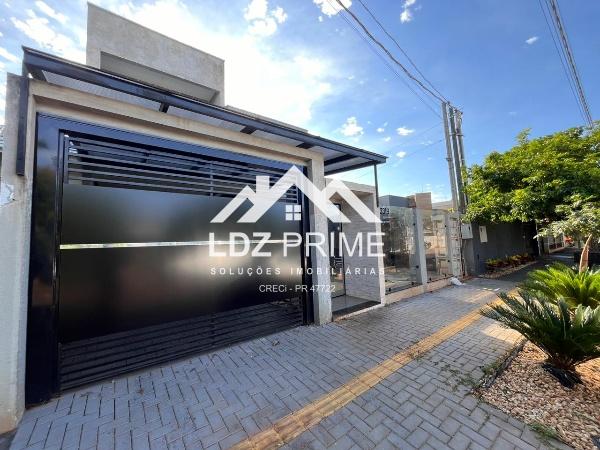 Sobrado de 186m , terreno 220m , localizado no Santos Dumont, PR