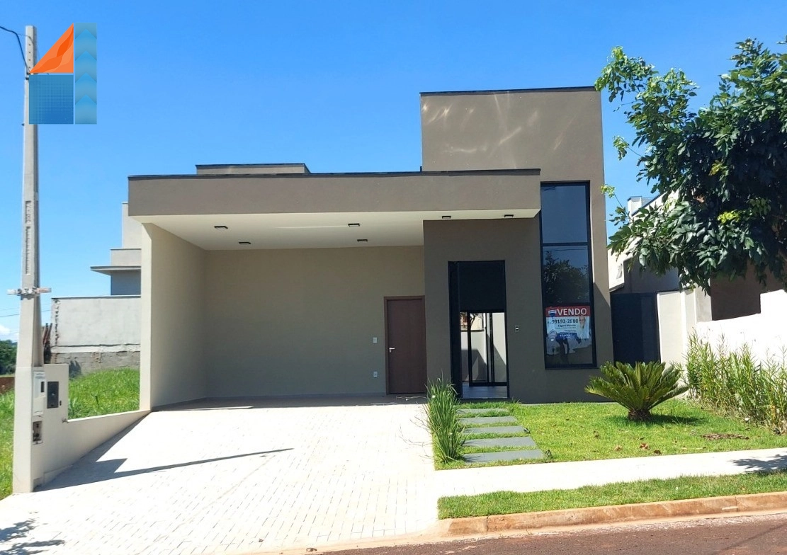 Casa Condomínio San Pedro, 3 suítes, piscina com armarios