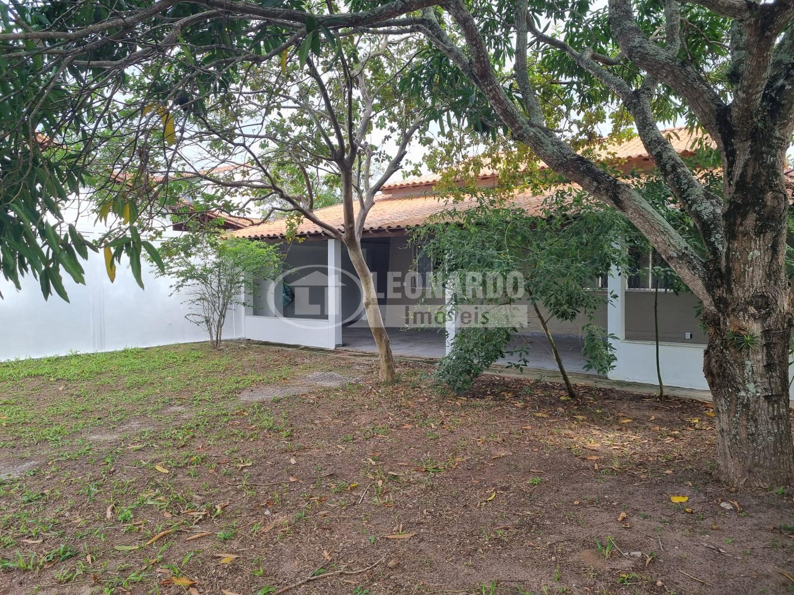 Casa  venda, 03 quartos, proximo a praia do Barbudo, ARARUAMA - RJ