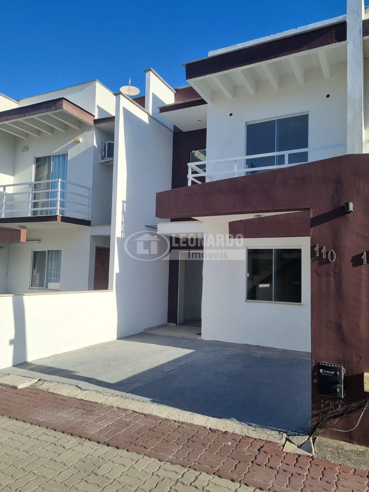 CASA A VENDA, 03 QUARTOS, PROXIMO A LAGOA,  PONTINHA, ARARUAMA - RJ