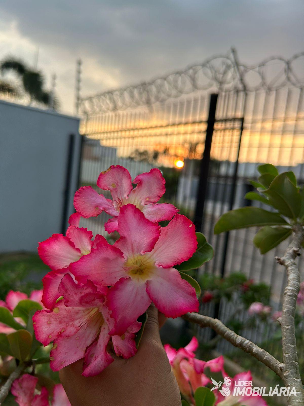 CASA À VENDA COM DOIS DORMITÓRIOS NO BAIRRO BANDEIRANTES VI