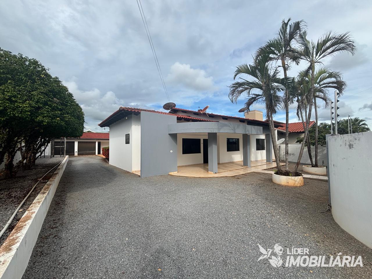 CASA PARA LOCAÇÃO BAIRRO MENINO DEUS