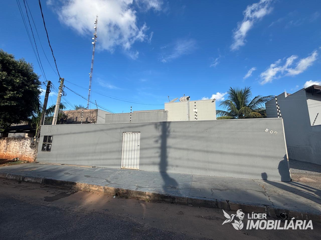 CASA Á VENDA, BANDEIRANTES, LUCAS DO RIO VERDE - MT