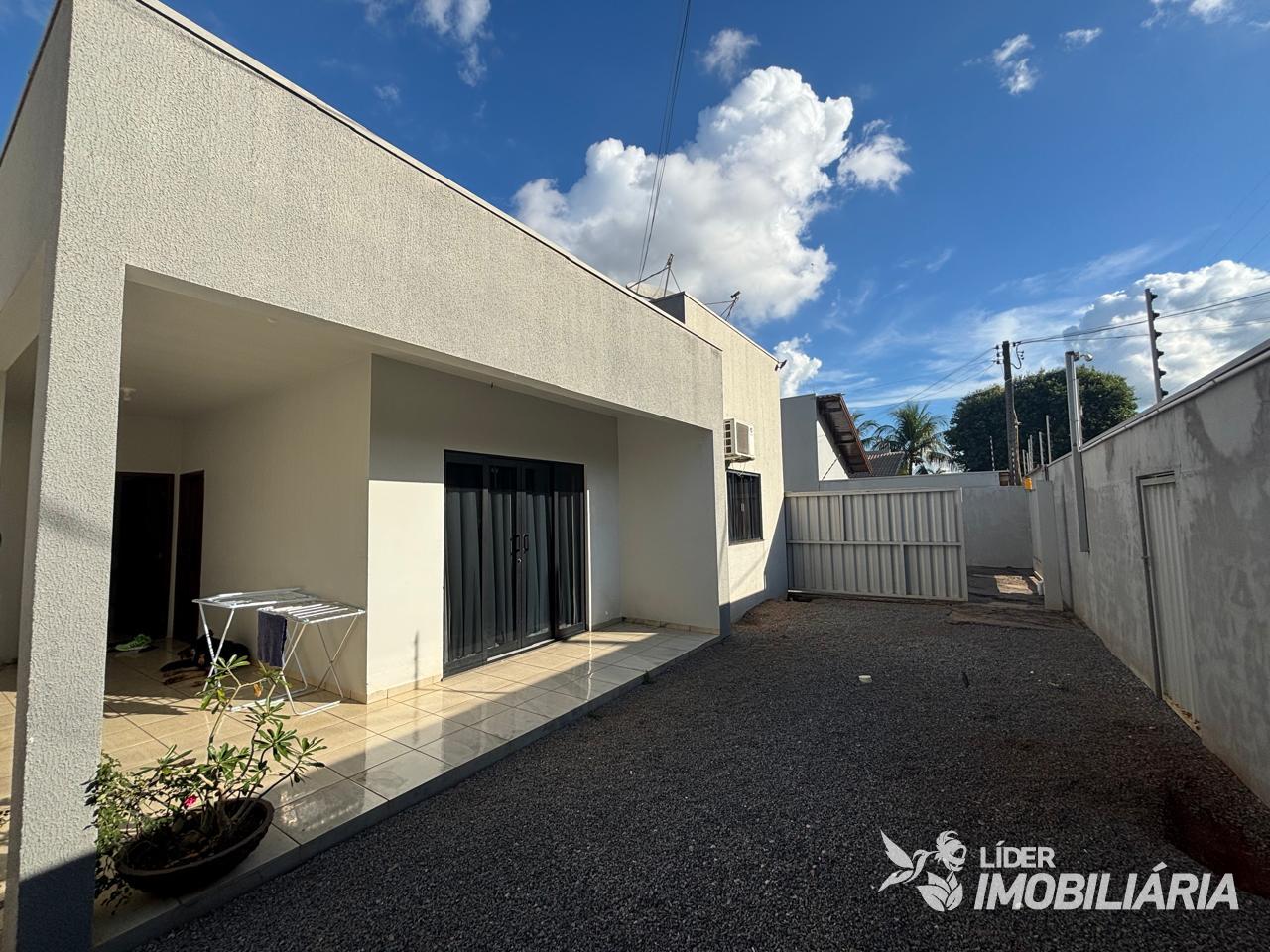 CASA Á VENDA, BANDEIRANTES, LUCAS DO RIO VERDE - MT