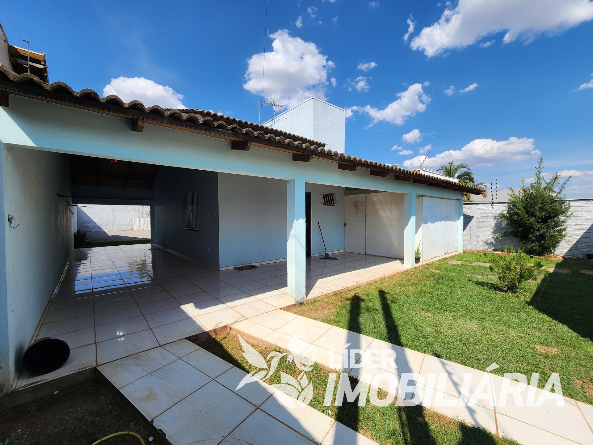 CASA PARA LOCAÇÃO, BAIRRO VENEZA