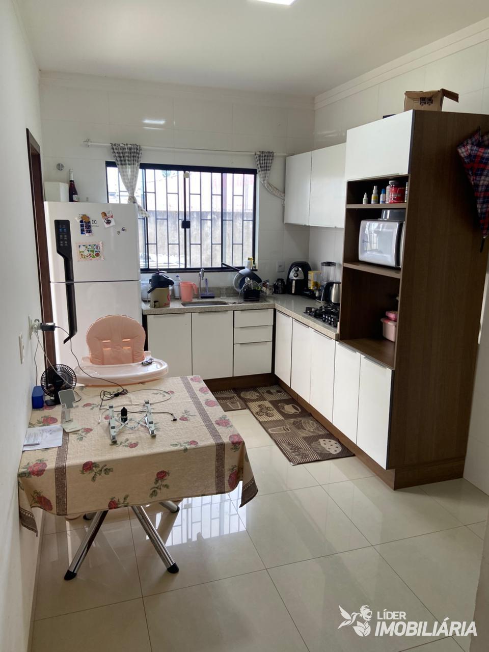 CONFORTO, ESPAÇO E LOCALIZAÇÃO PRIVILEGIADA, CASA À VENDA NO B...